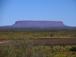 Travel to the Australian Outback with Catherine, Richard Dolan and Jason Bawden-Smith – May 2018