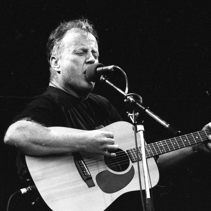 Christy Moore –  Ride On